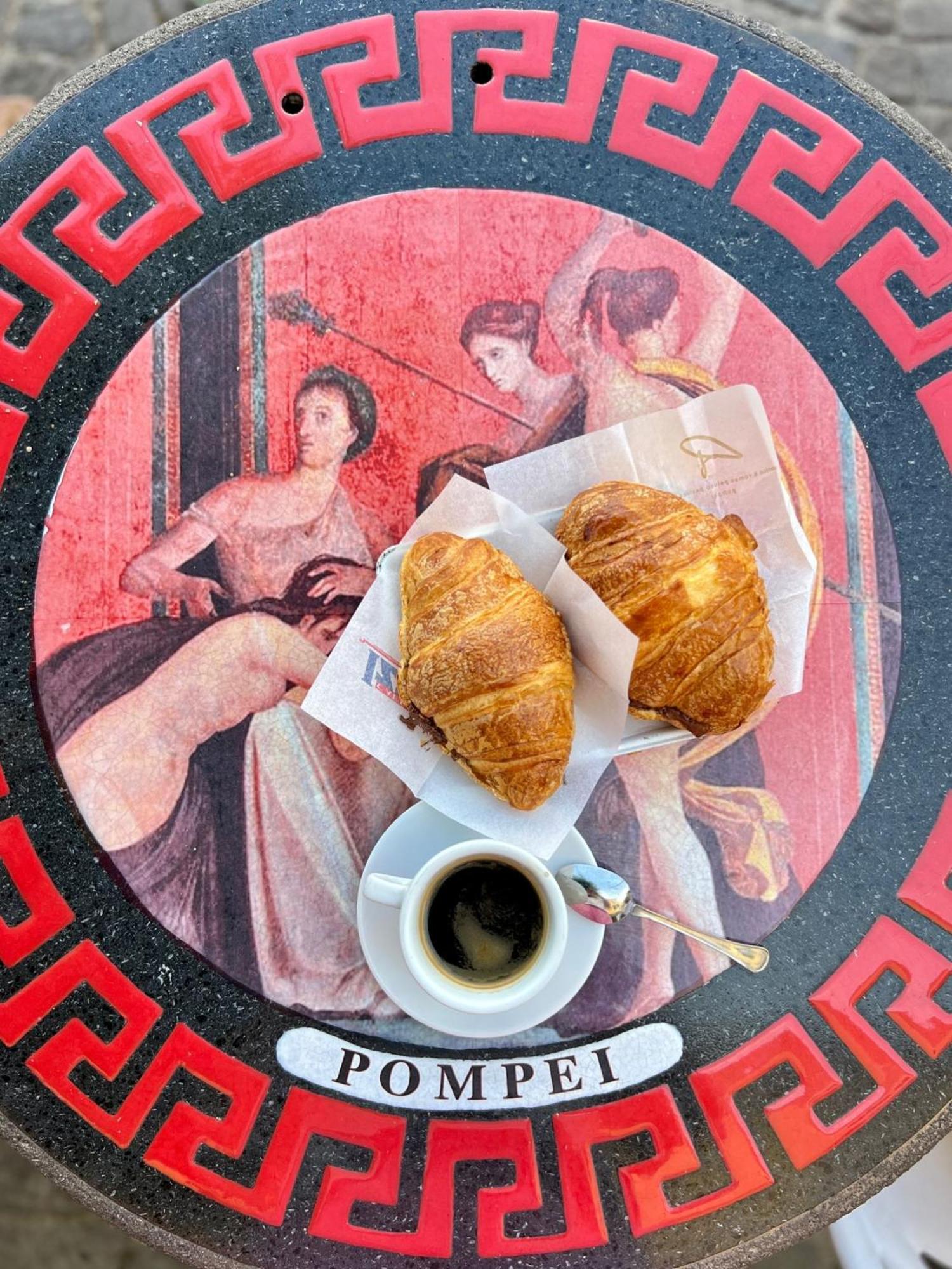 49 Downtown Pompeii Acomodação com café da manhã Exterior foto